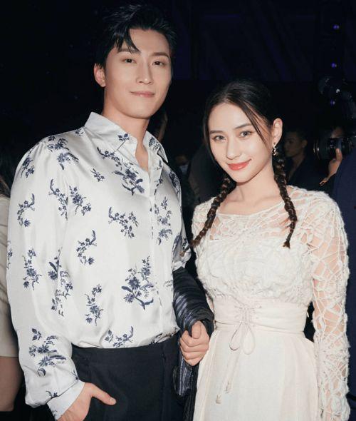 窦骁女友爆料视频播放网站,揭秘明星恋情背后的真相